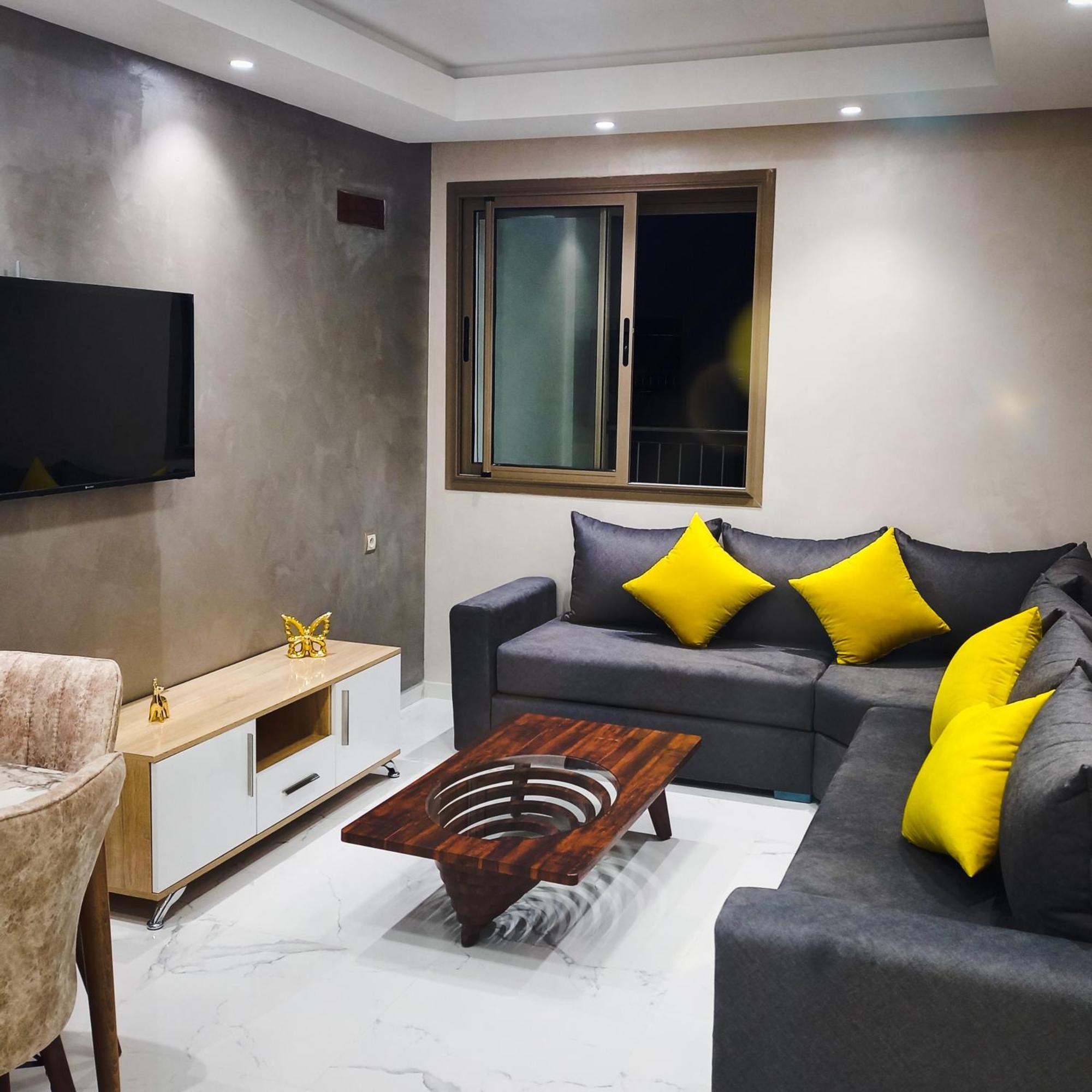 Super Apartement Totalement Neuf Et Climatise A Cote Du Centre Commercial Marjane M2 Tânger Exterior foto